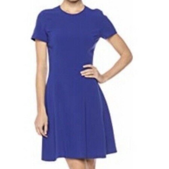NWT $365 Theory Modern Seamed Shift Fit-and-Flare Dress in size 6! - Picture 3 of 8